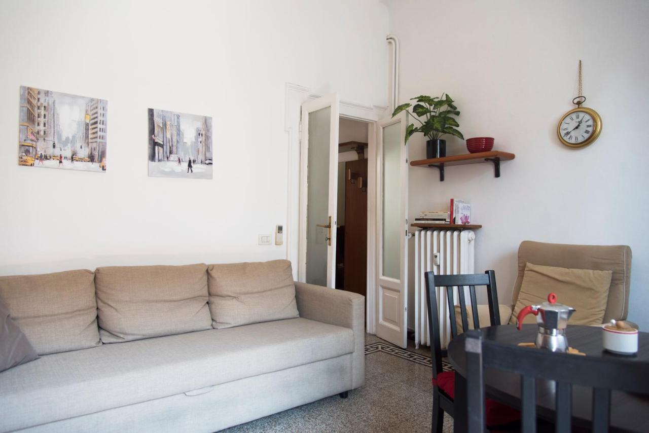 Peaceful Court Apartment In Shopping District Milano Eksteriør billede